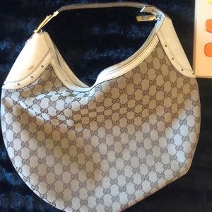 Classic Gucci Handbag!
